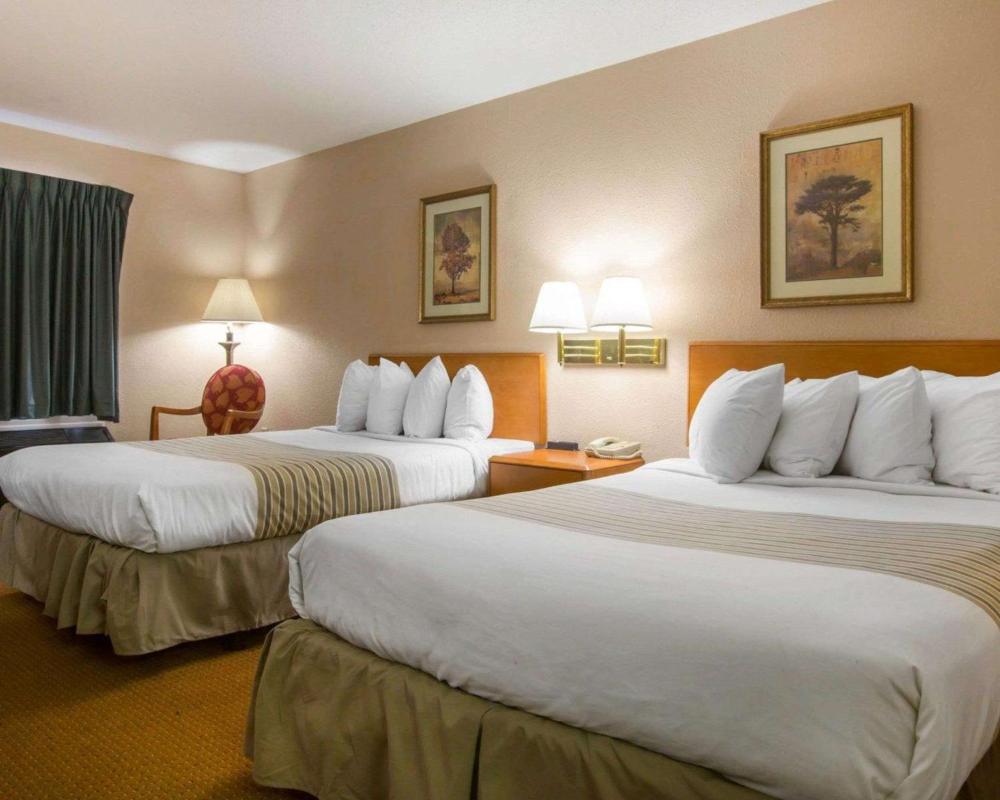 Double Room with Two Double Beds - Smoking interior